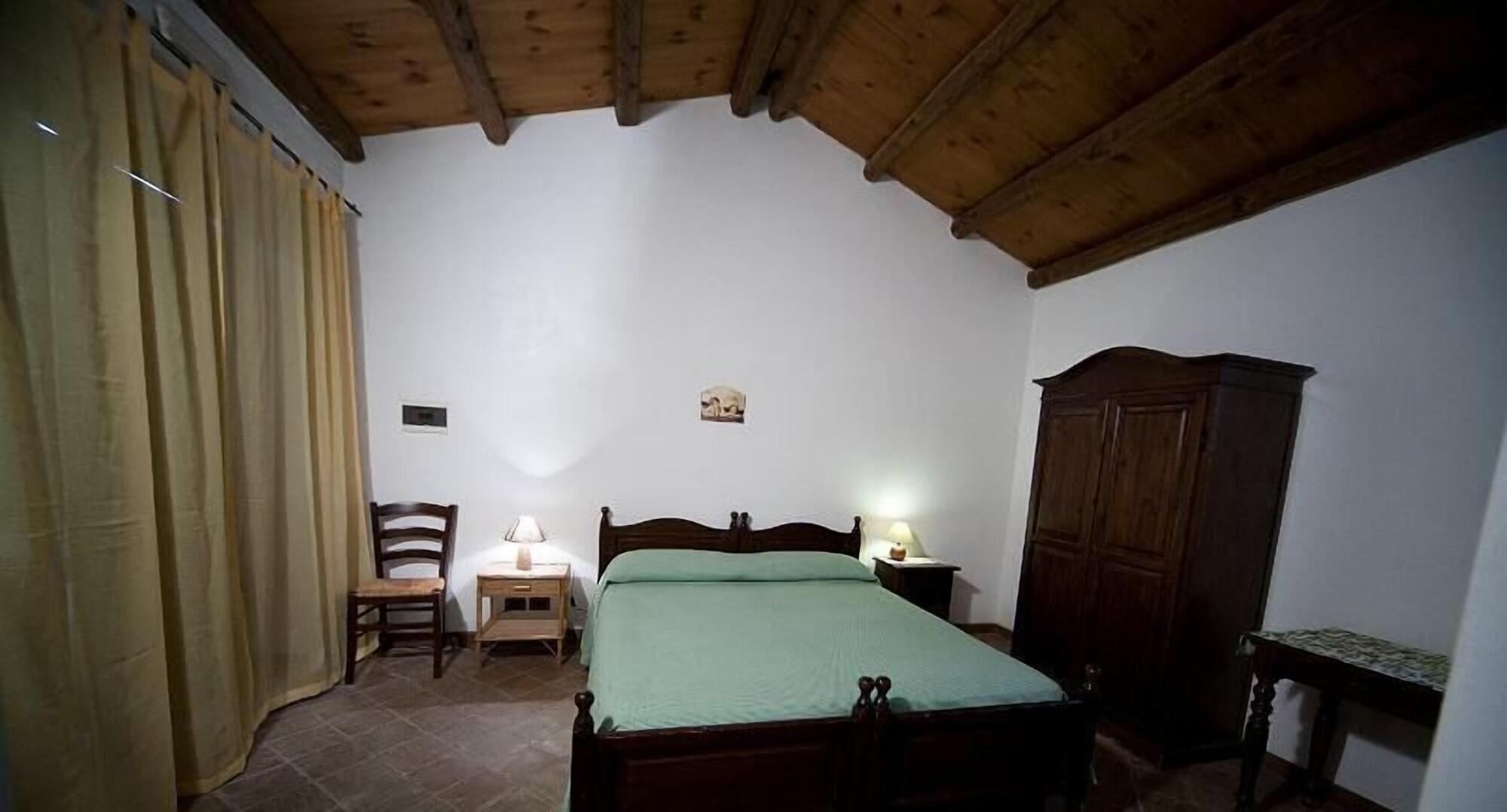 Agriturismo Sant'Agata Piana Degli Albanesi Dış mekan fotoğraf