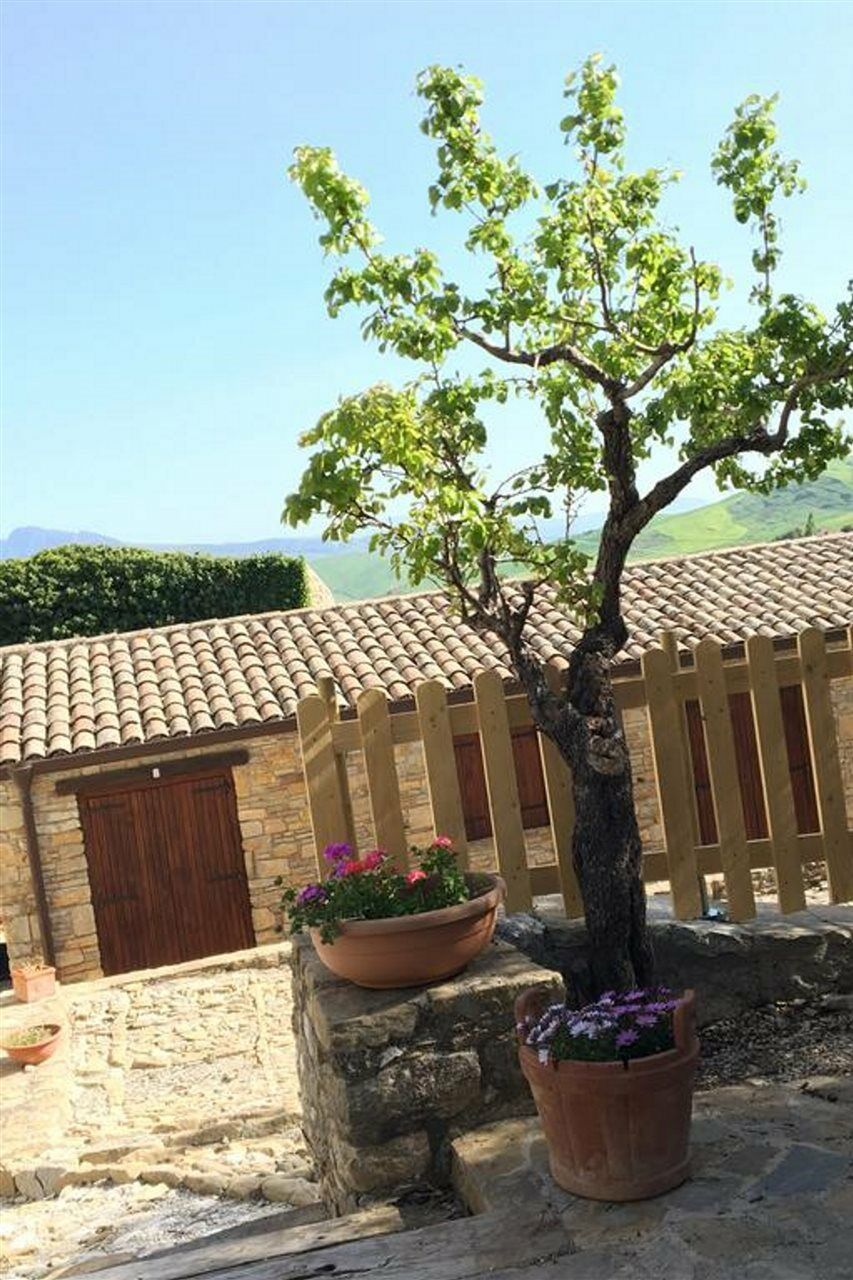 Agriturismo Sant'Agata Piana Degli Albanesi Dış mekan fotoğraf